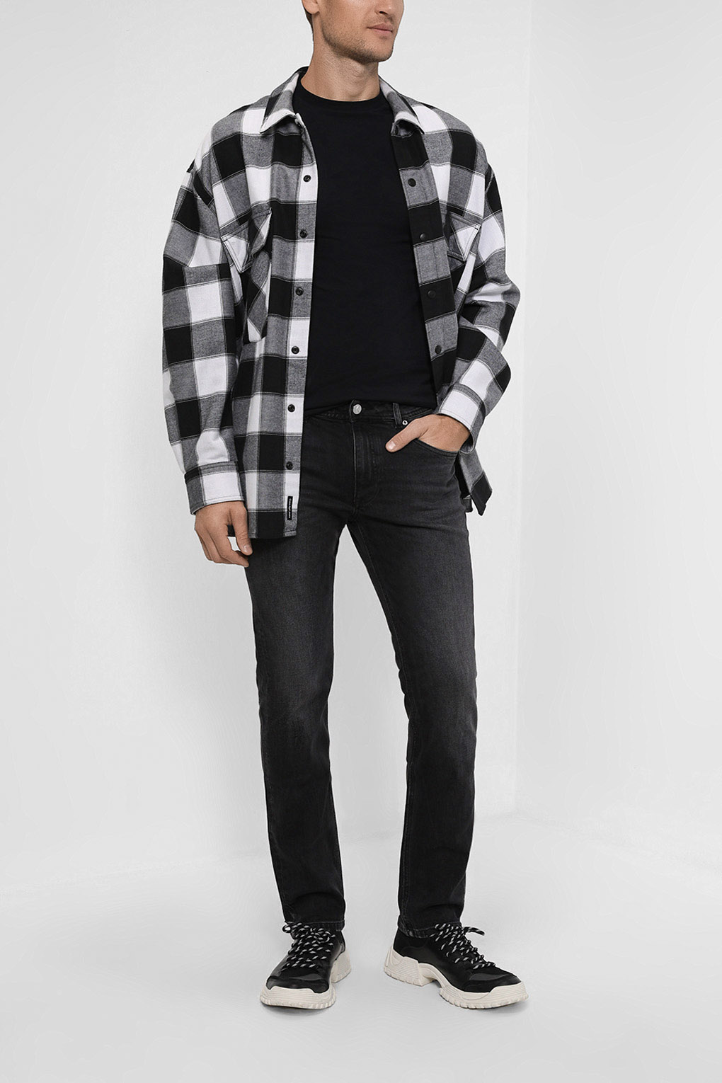 

Джинсы мужские Karl Lagerfeld 500899_265840 черные 30/32, Черный, 500899_265840