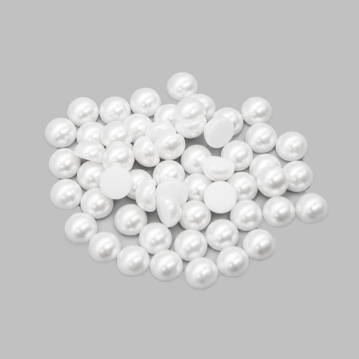 

131-11-030 Кабошоны (жемчуг) White 5мм. 60 шт. Preciosa