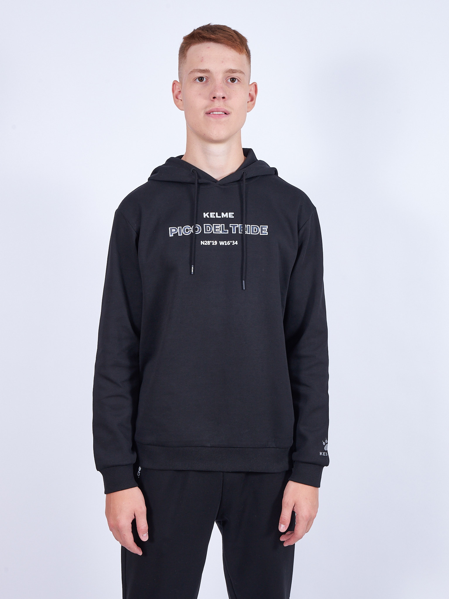 

Худи мужское KELME 6137TT1029-000 черное M, 6137TT1029-000