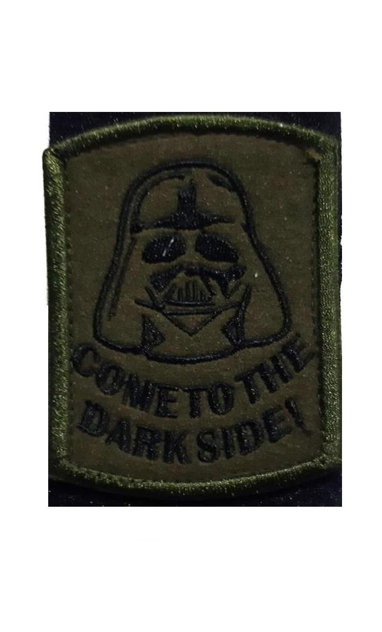 

Нашивка на липучке Come To The Darkside 00117668 зеленый, 6,5х8,5 см, 46297