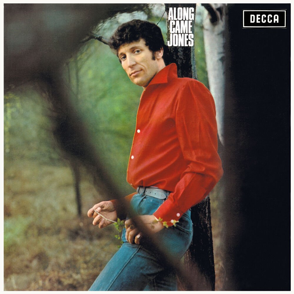 

Tom Jones Along Came Jones (Transparent Red) (LP)