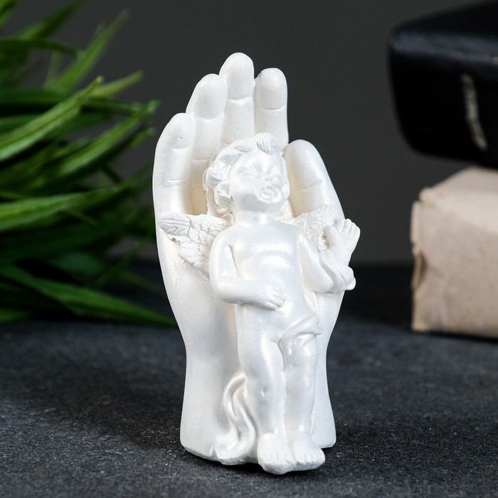 фото Хорошие сувениры статуэтка "ангелочек на ладони" перламутр, 10х5х4см