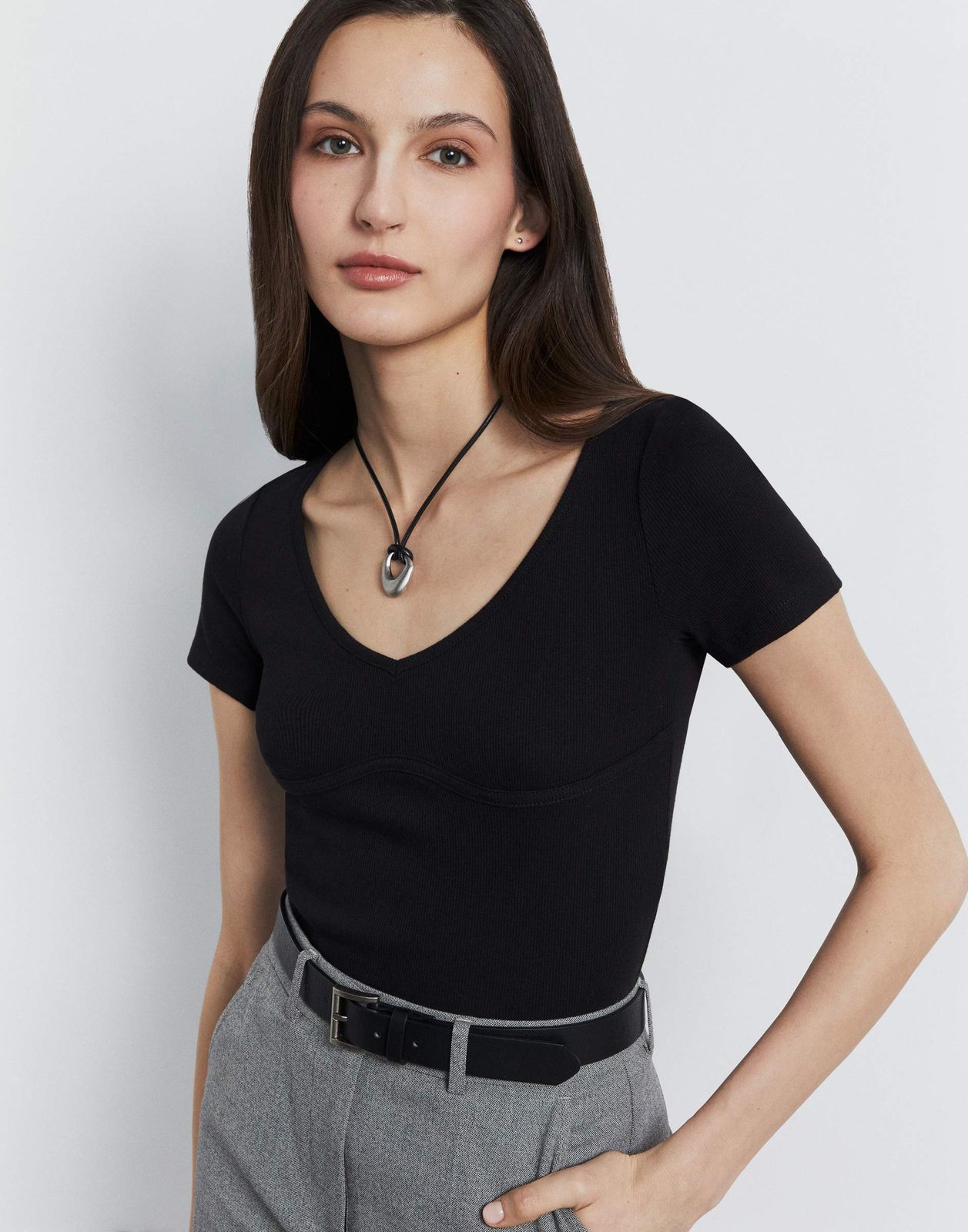 

Топ женский Gloria Jeans GKT022883 черный S/170, GKT022883
