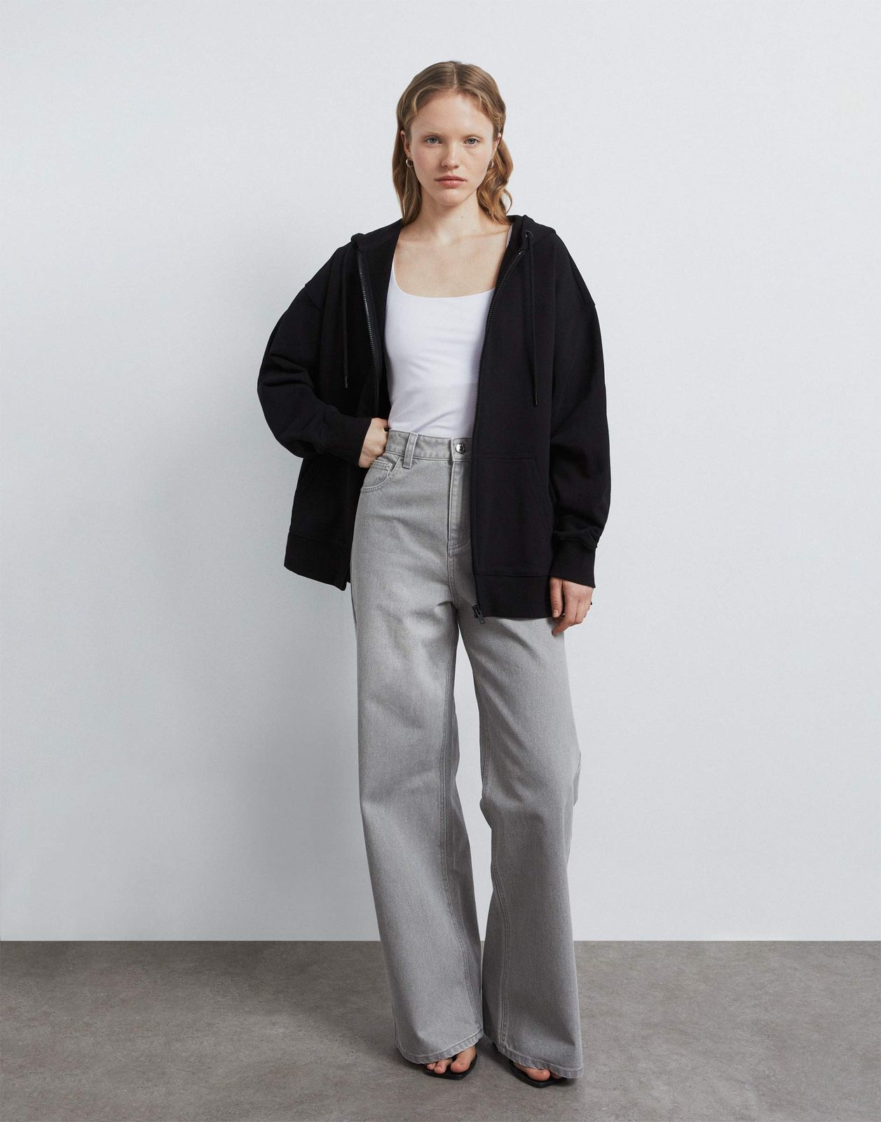 

Топ женский Gloria Jeans GTN004119 белый L/170, GTN004119