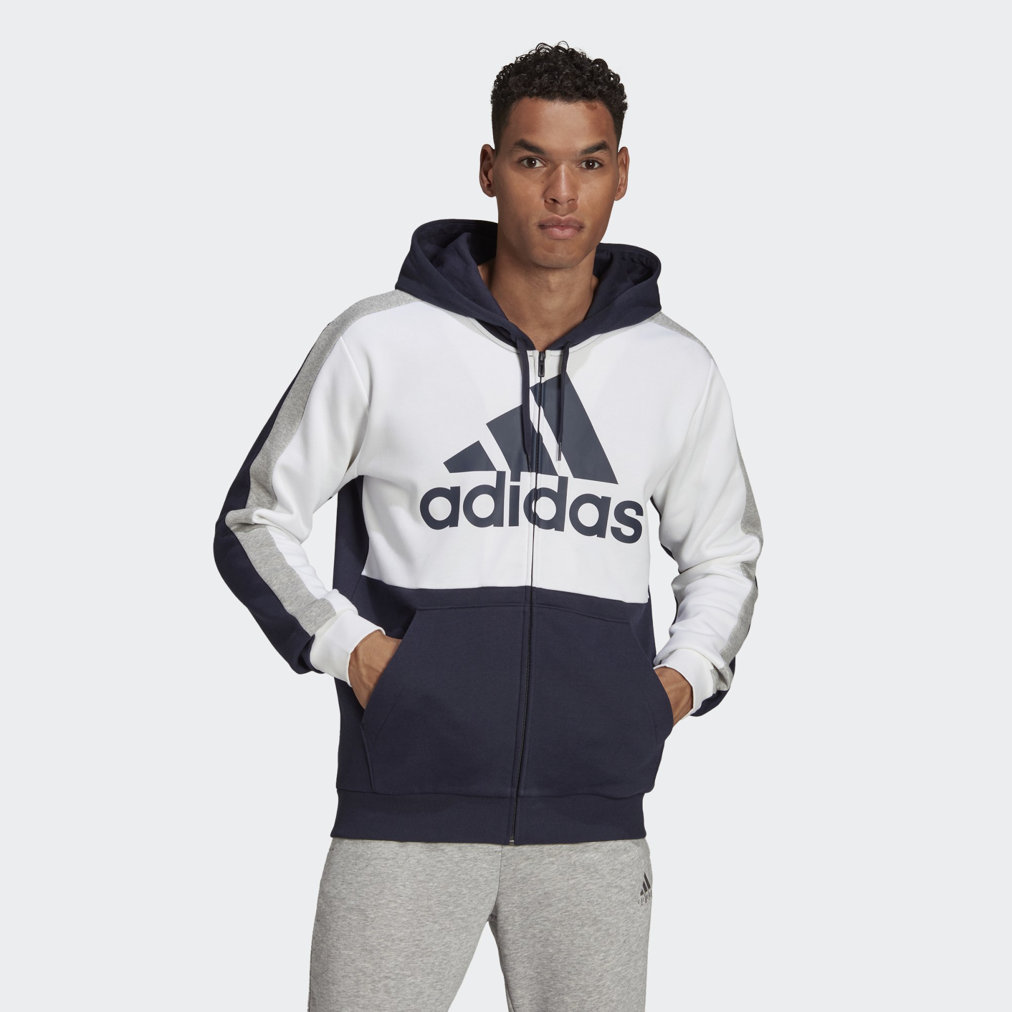 

Олимпийка мужская Adidas M Cb Fz Hoodie белая XS, M Cb Fz Hoodie