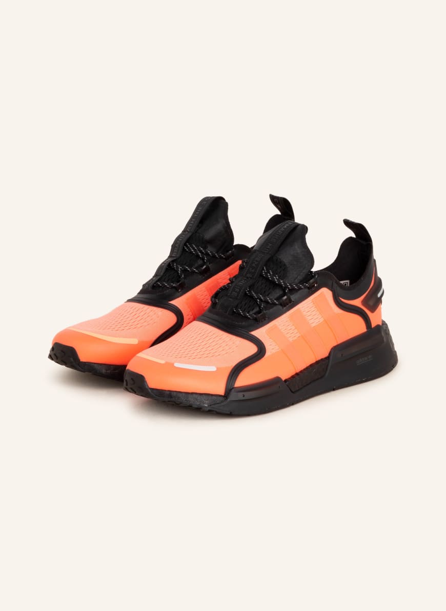 

Кроссовки мужские Adidas 1001302401 оранжевые 46 RU (доставка из-за рубежа), 1001302401