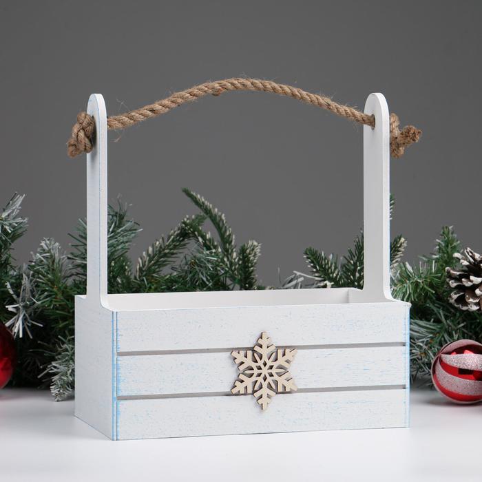 

Кашпо деревянное 25х15х30 см, "Новый год. Снежинка", белый