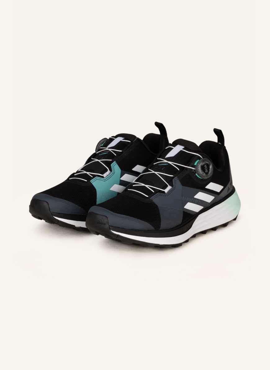 

Кроссовки женские Adidas 1001298420 черные 41 RU (доставка из-за рубежа), 1001298420