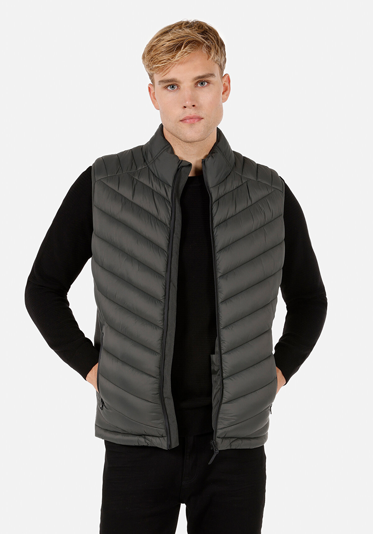 

Утепленный жилет мужской Colin's CL1071238 зеленый XL, CL1071238