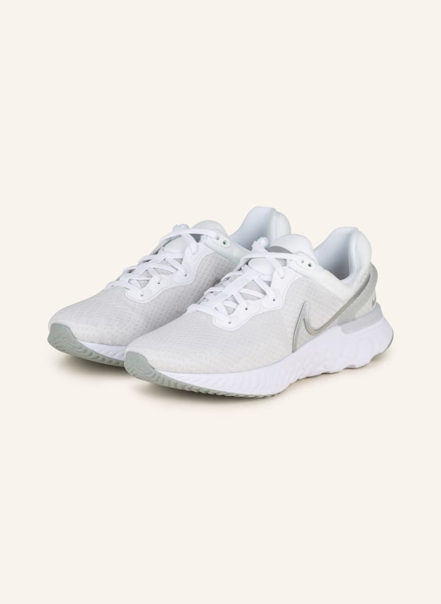 

Кроссовки женские Nike 1001278676 белые 40 RU (доставка из-за рубежа), 1001278676