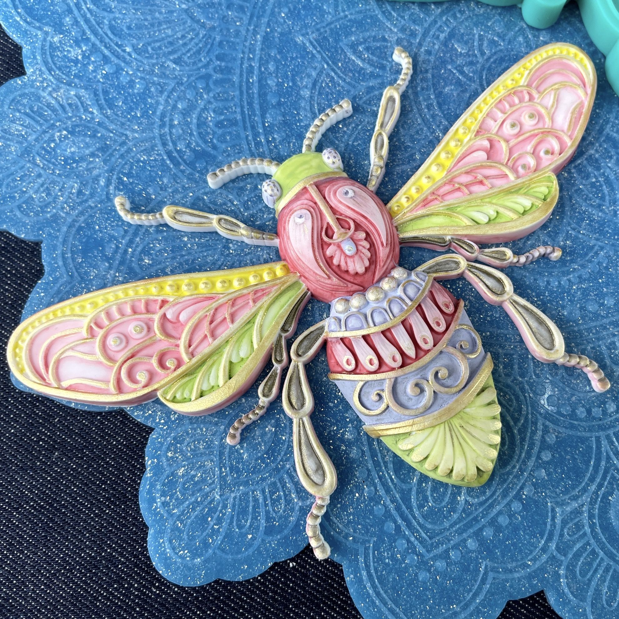 

Молд Арт-студия ПроСвет Этническая пчела 1 XL ARTMD1834, Зеленый