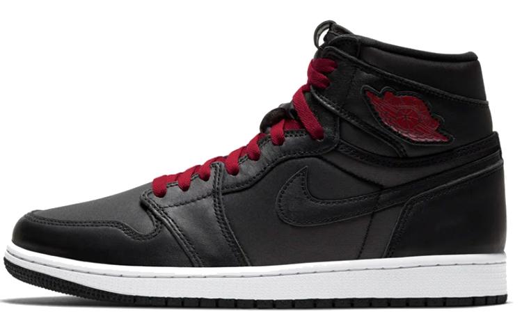 

Кеды унисекс Jordan Air Jordan 1 Retro High OG Black Satin GS черные 36 EU, Черный, Air Jordan 1 Retro High OG Black Satin GS