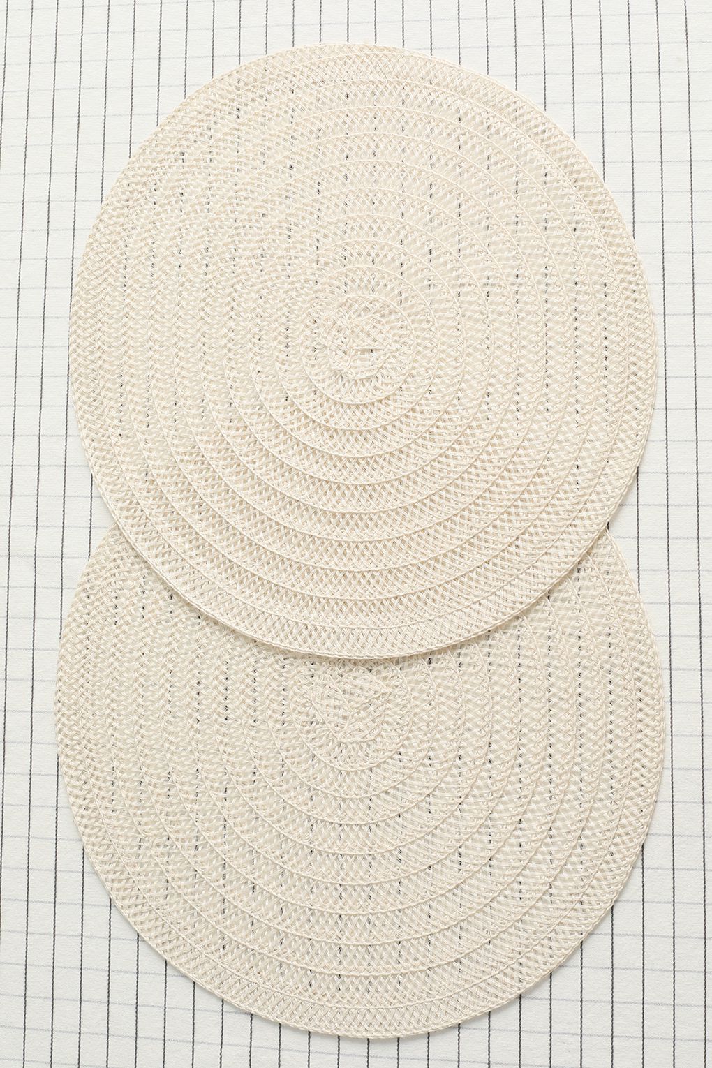 

Набор ковриков настольных 2 шт. COINCASA 7366195, 38 см, молочный, Белый