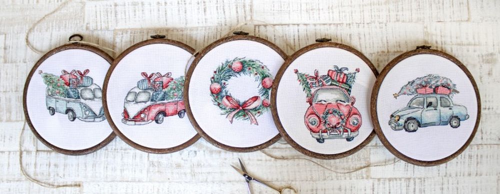 

Набор для вышивания Letistitch Christmas Retro Cars 965