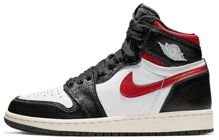 

Кеды унисекс Jordan Air Jordan 1 Retro High Black Gym Red GS 2019 разноцветные 37.5 EU, Разноцветный, Air Jordan 1 Retro High Black Gym Red GS 2019