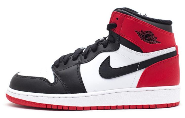 

Кеды унисекс Jordan Air Jordan 1 Retro Black Toe 2013 GS разноцветные 35.5 EU, Разноцветный, Air Jordan 1 Retro Black Toe 2013 GS