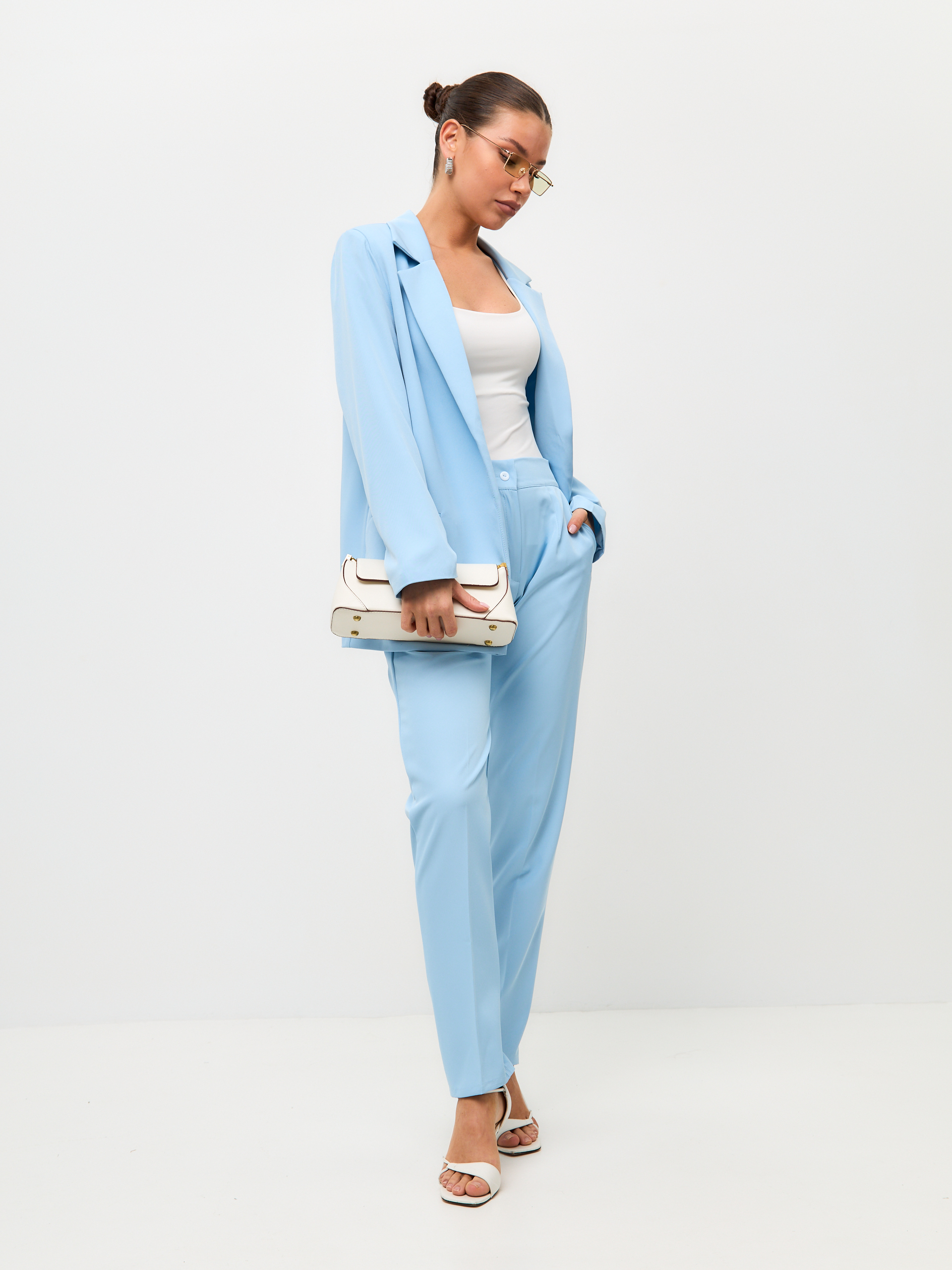 

Костюм женский DAZZLE STYLE Классика голубой 44 RU, Классика