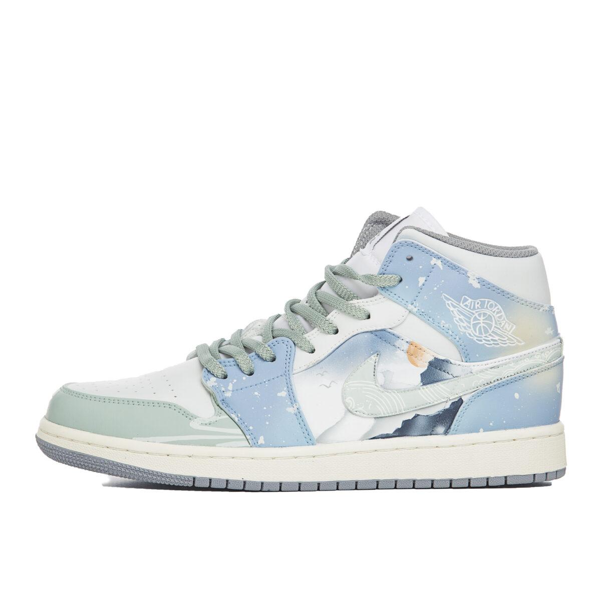 

Кеды унисекс Jordan Air Jordan 1 Mid зеленые 44 EU, Зеленый, Air Jordan 1 Mid