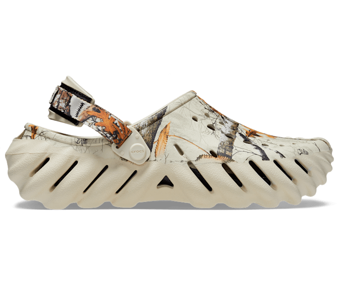 

Сабо мужские Crocs CRM_208232 бежевые 41-42 EU (доставка из-за рубежа), Бежевый, CRM_208232