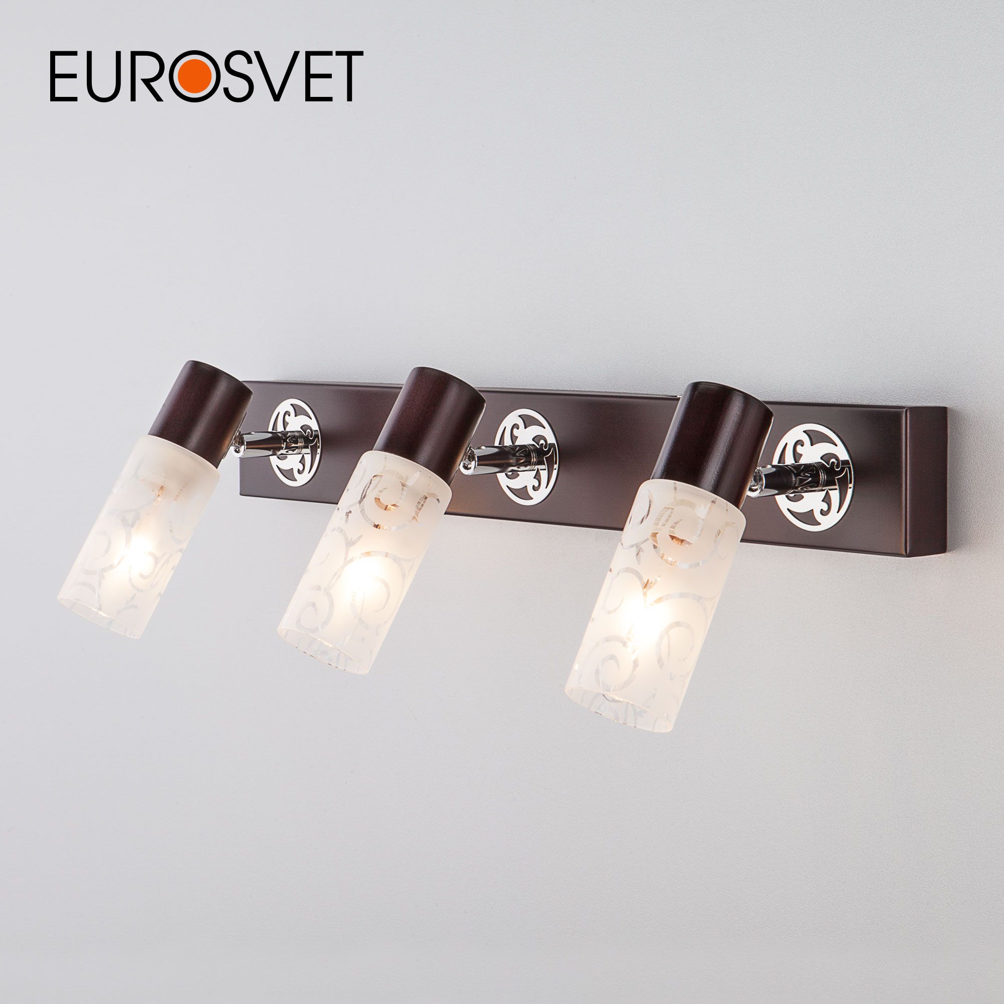 

Спот настенный на 3 стеклянных плафона Eurosvet 21130/3 Е14 хром/венге, Navit 21130/3