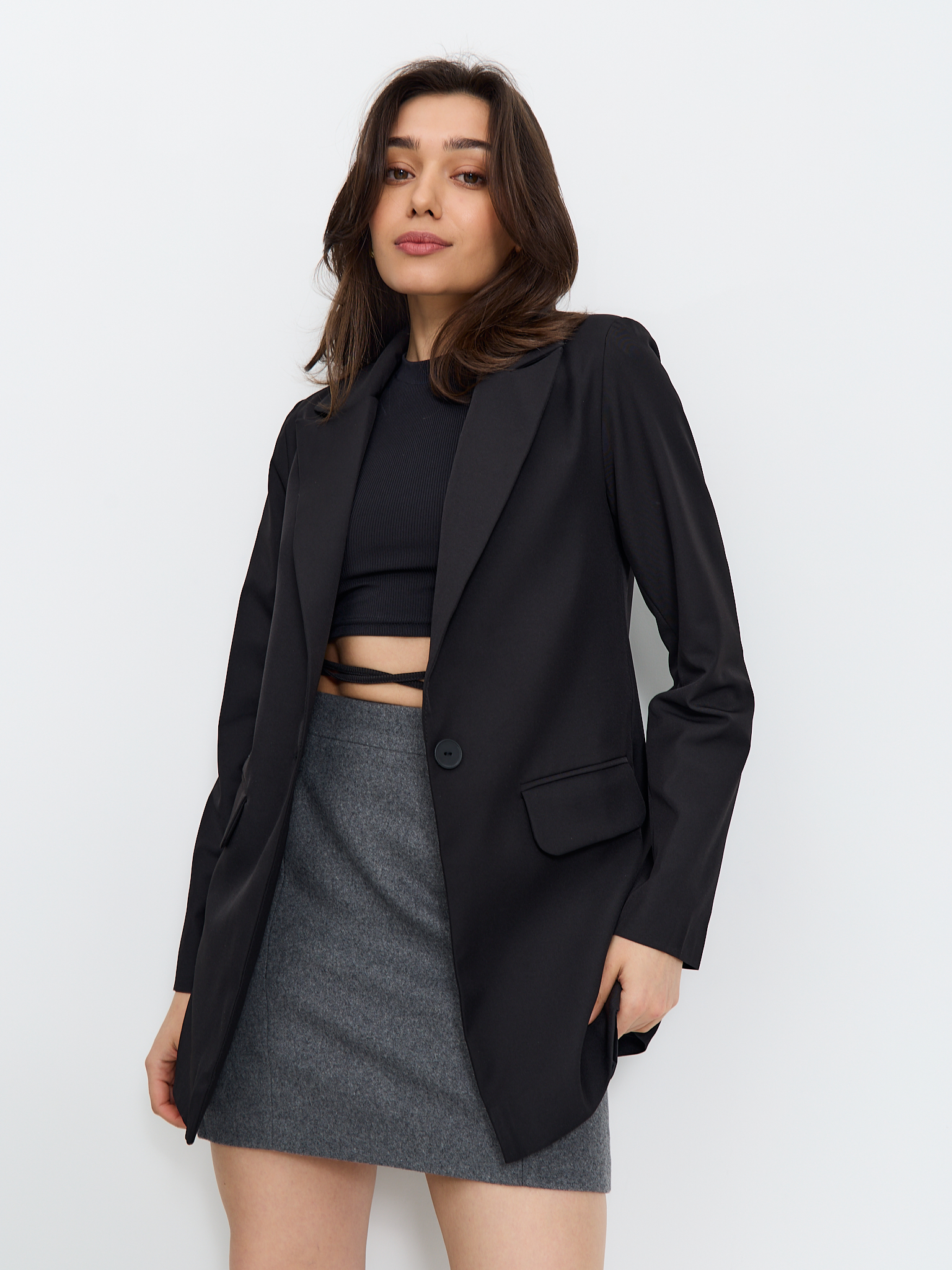 

Пиджак женский Dressfactory 1 черный 44 RU, 1