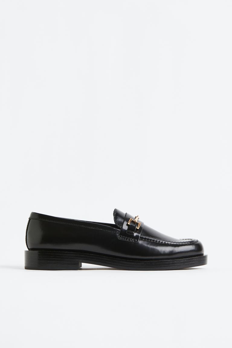

Слиперы женские H&M 1132467 черные 40 EU (доставка из-за рубежа), Черный, 1132467