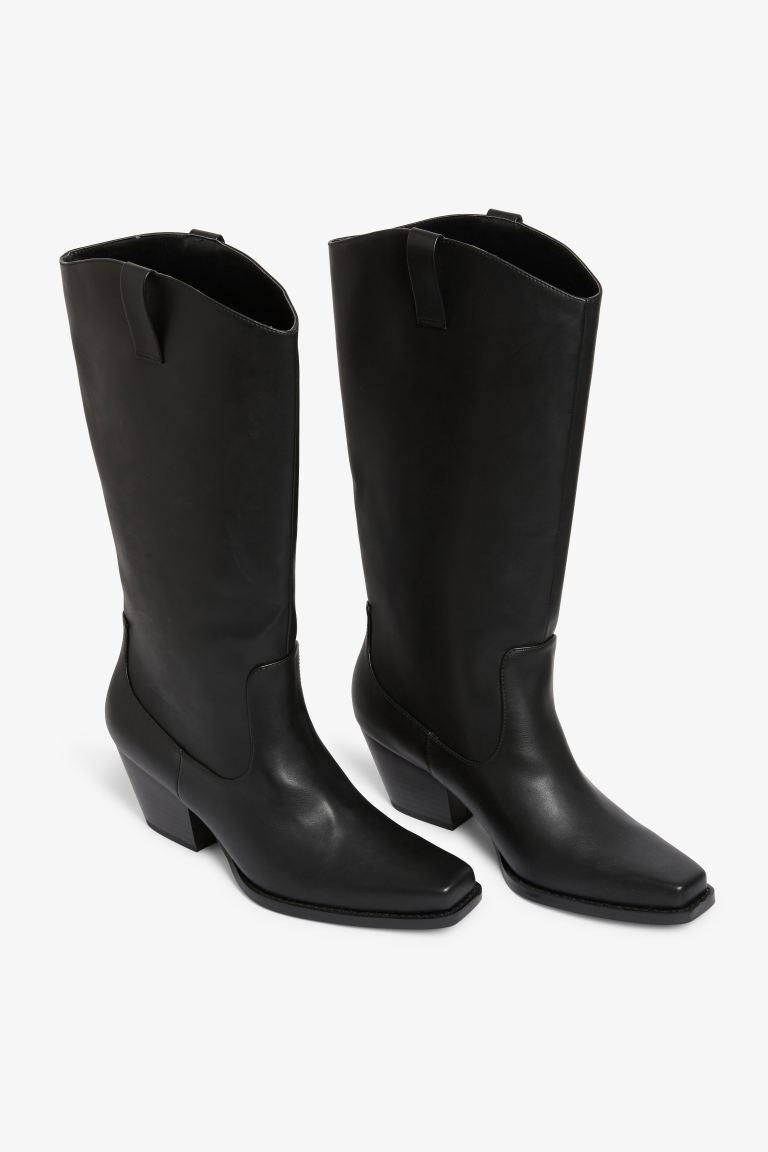 

Сапоги женские Monki 1131357 черные 40 RU (доставка из-за рубежа), 1131357