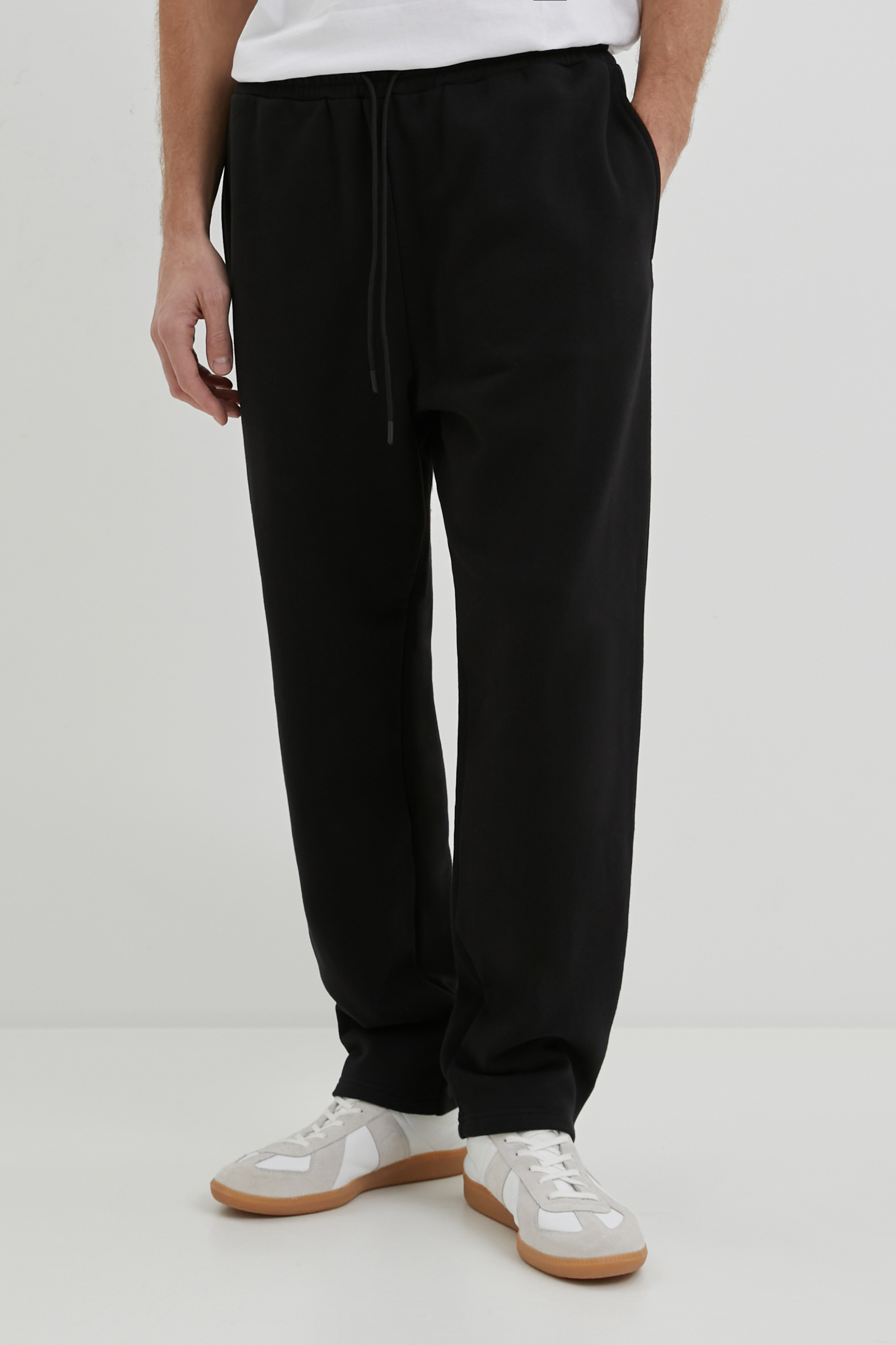 Брюки мужские Finn Flare FBE21027 черные XL 3490₽