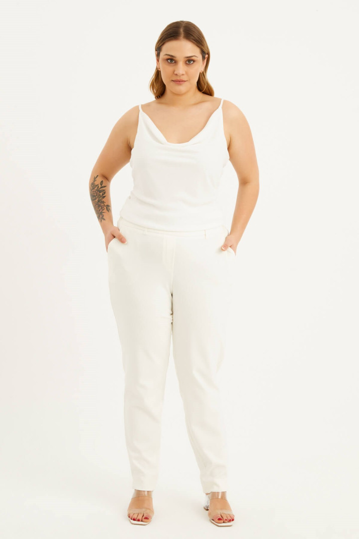 

Брюки женские My Line Moda 1518 белые 52 RU (товары доставляются из-за рубежа), Белый, 1518