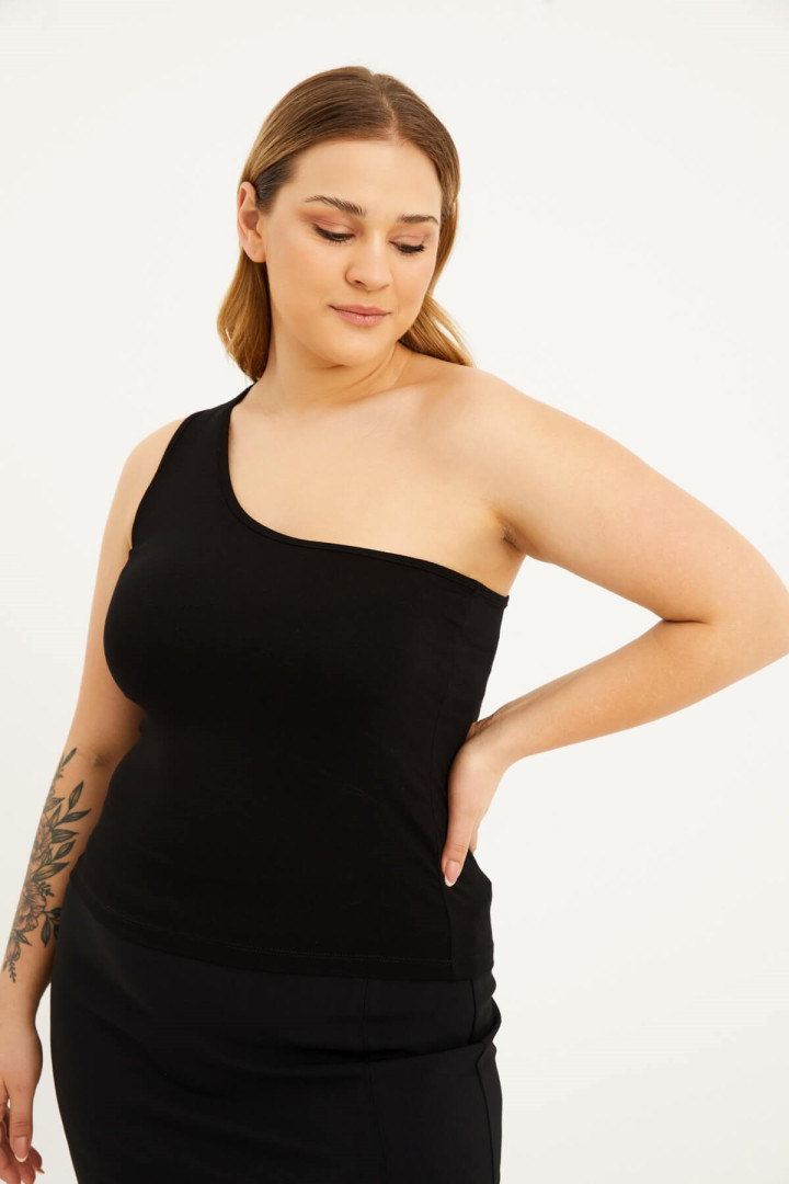 

Топ женский My Line Moda 1536 черный M (товары доставляются из-за рубежа), 1536