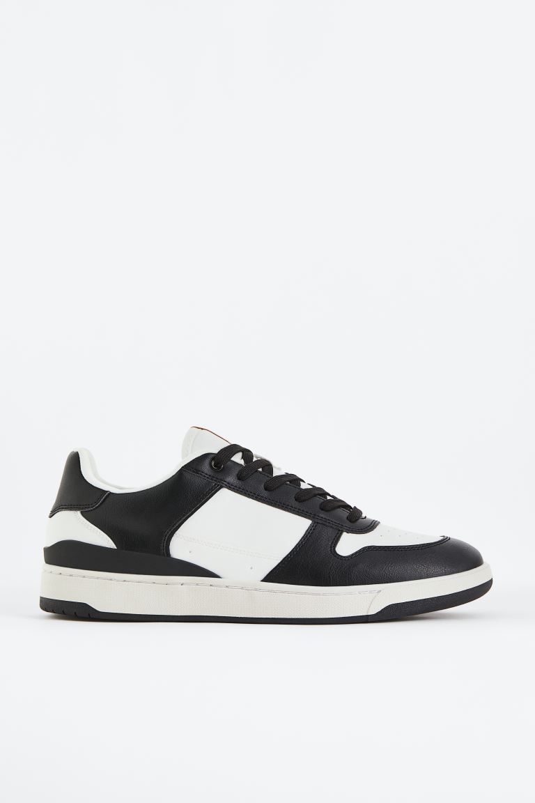 

Кеды мужские H&M 1119785 черные 45 EU (доставка из-за рубежа), 1119785