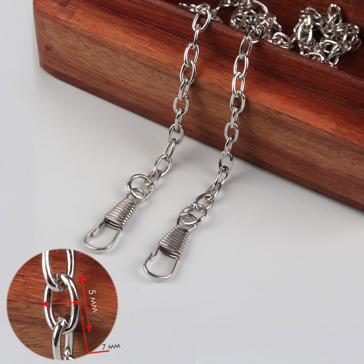 фото 3636030 цепочка для сумки с карабинами железо 120см 5*7мм серебряный арт узор