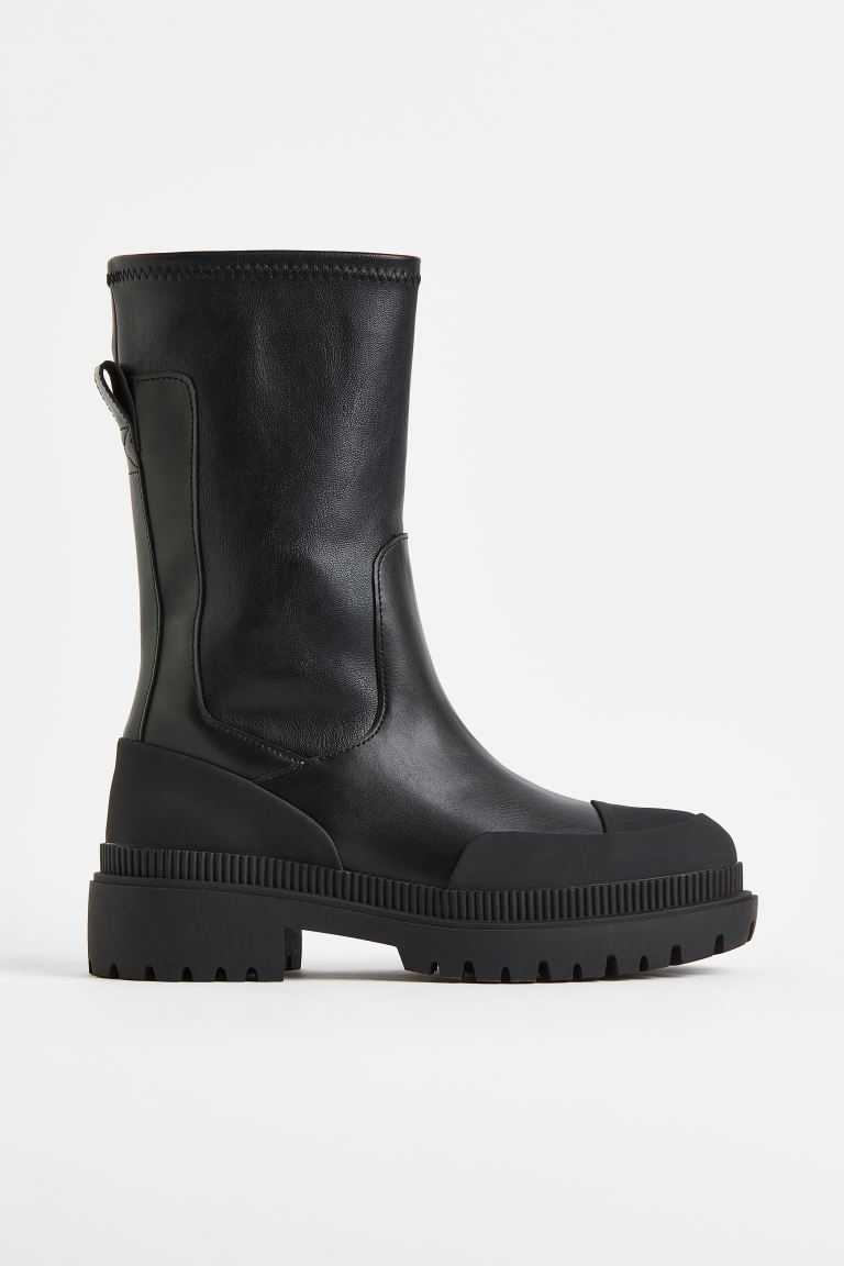 

Полусапоги женские H&M 1101113 черные 42 EU (доставка из-за рубежа), 1101113