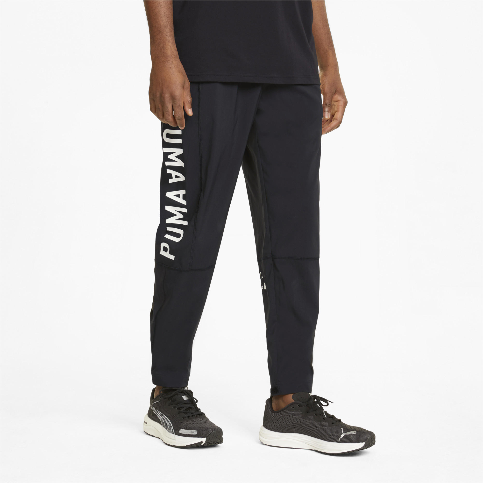 фото Спортивные брюки мужские puma train logo woven jogger черные 3xl