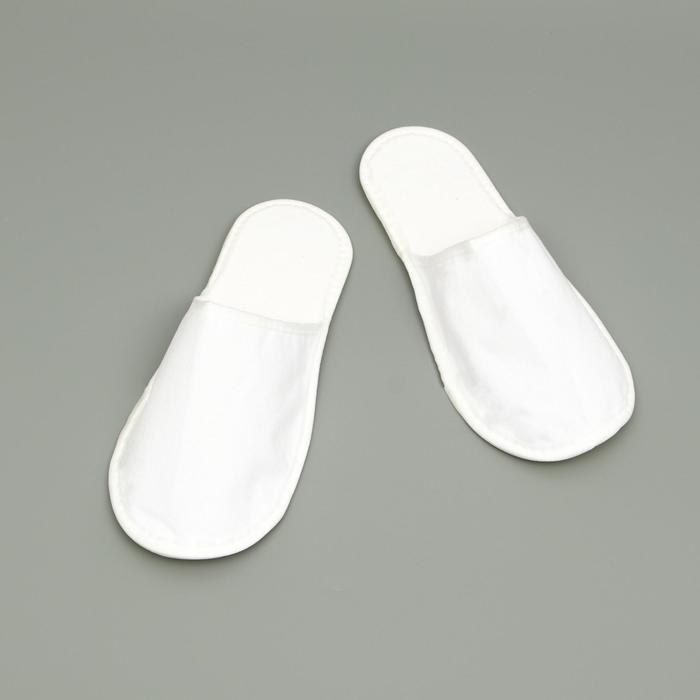 Одноразовые тапочки, флисовые, белые, закрытый мыс, размер 42 массажер tour ma line для ступней ног тапочки 35 38 размер 1 пара