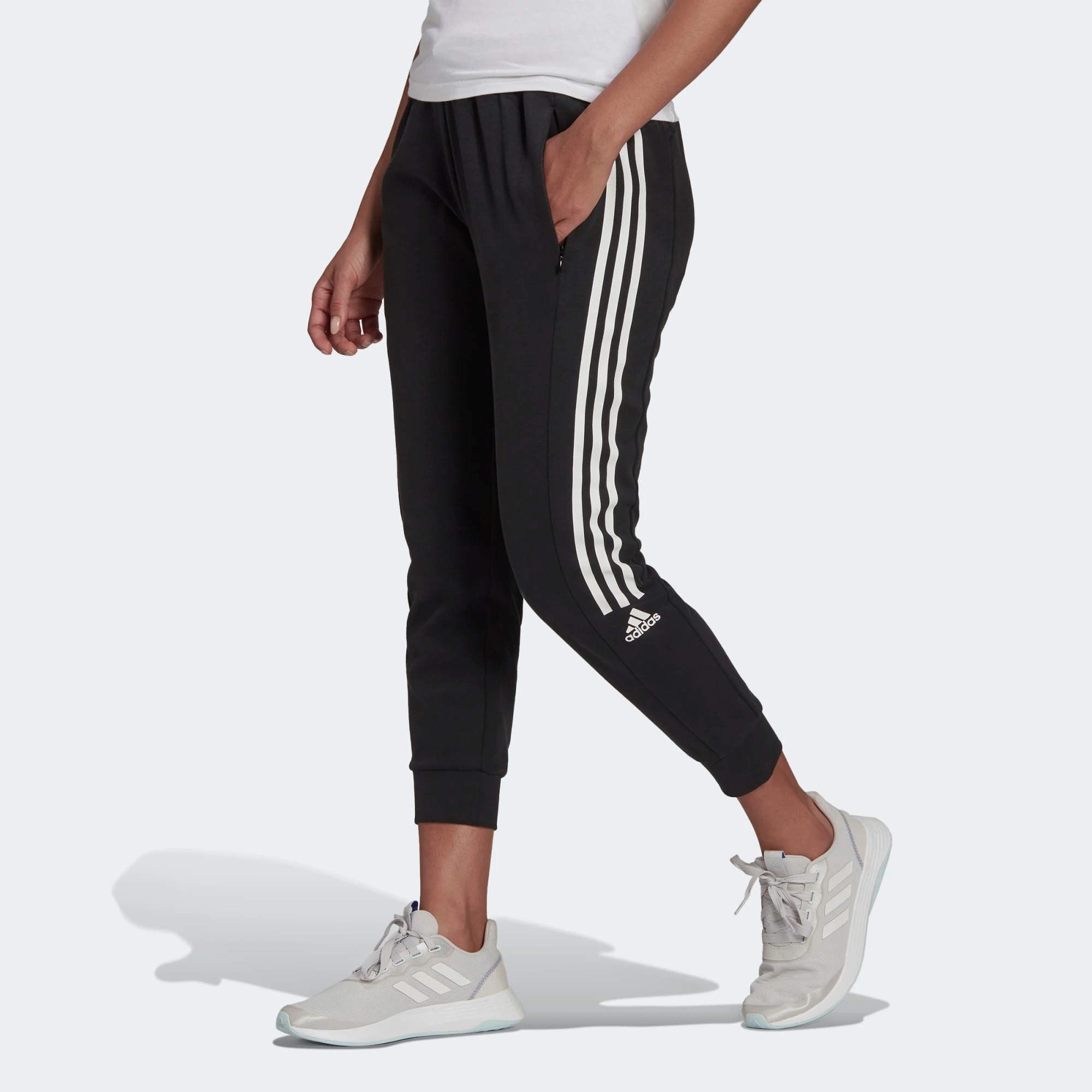 

Спортивные брюки женские Adidas W Tc Pant черные M, W Tc Pant