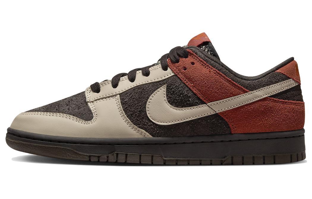 

Кеды унисекс Nike Dunk Low Velvet Brown and Rugged Orange коричневые 43 EU, Коричневый, Dunk Low Velvet Brown and Rugged Orange