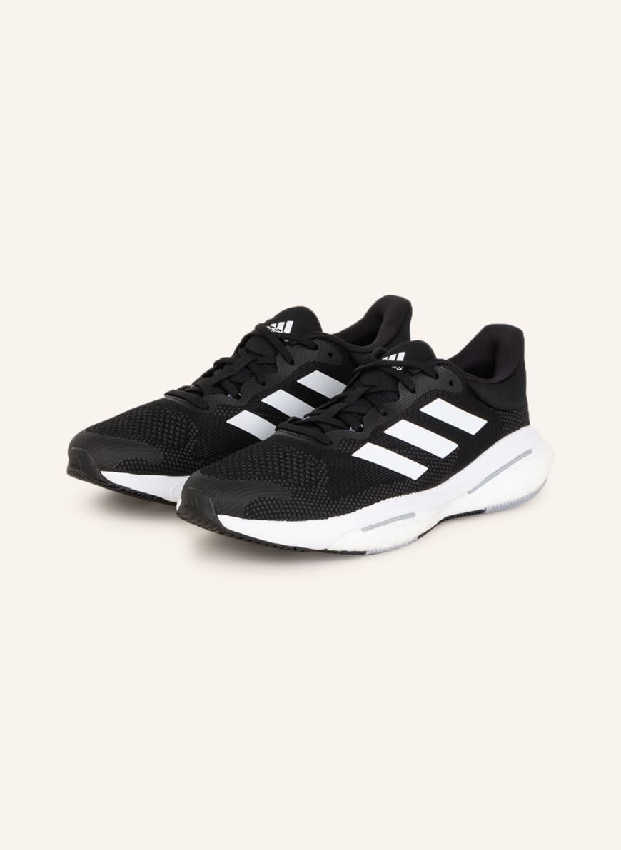 

Кроссовки мужские Adidas 1001228527 черные 44 EU (доставка из-за рубежа), Черный, 1001228527