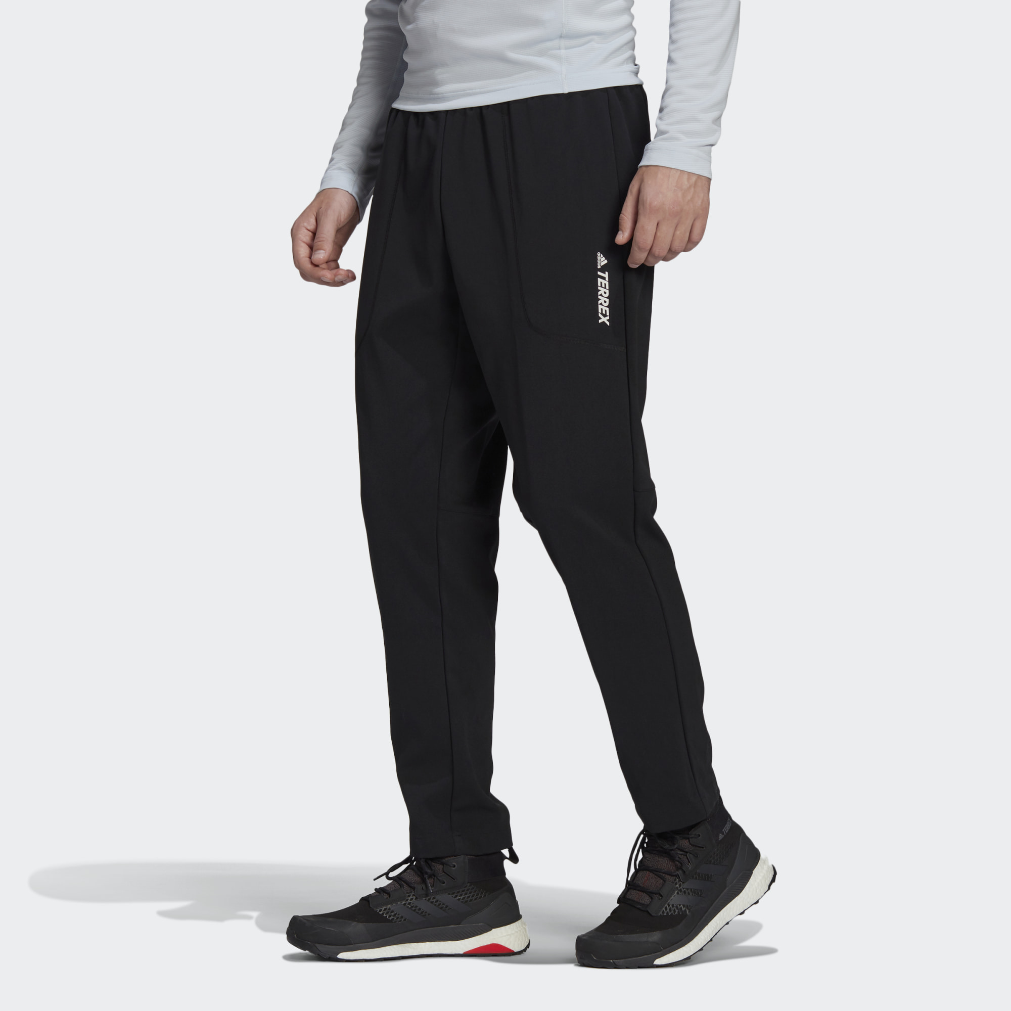 Спортивные брюки мужские Adidas Mt Pants черные M