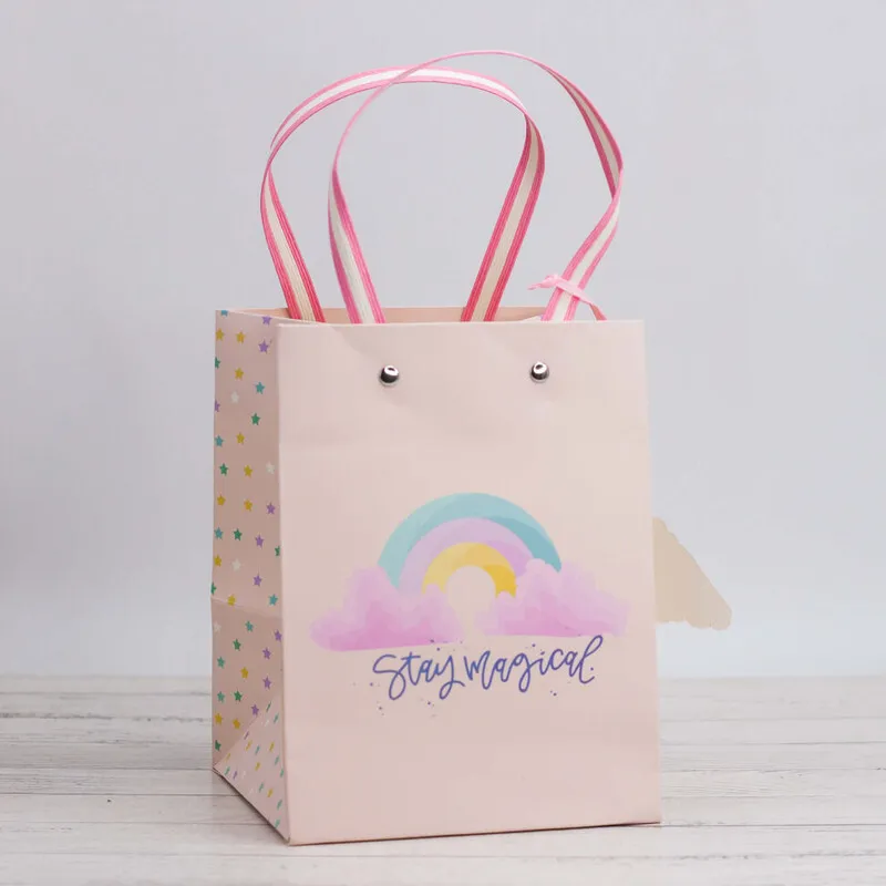 

Подарочный пакет XS Magical rainbow 14.5*14.5*9, Бежевый
