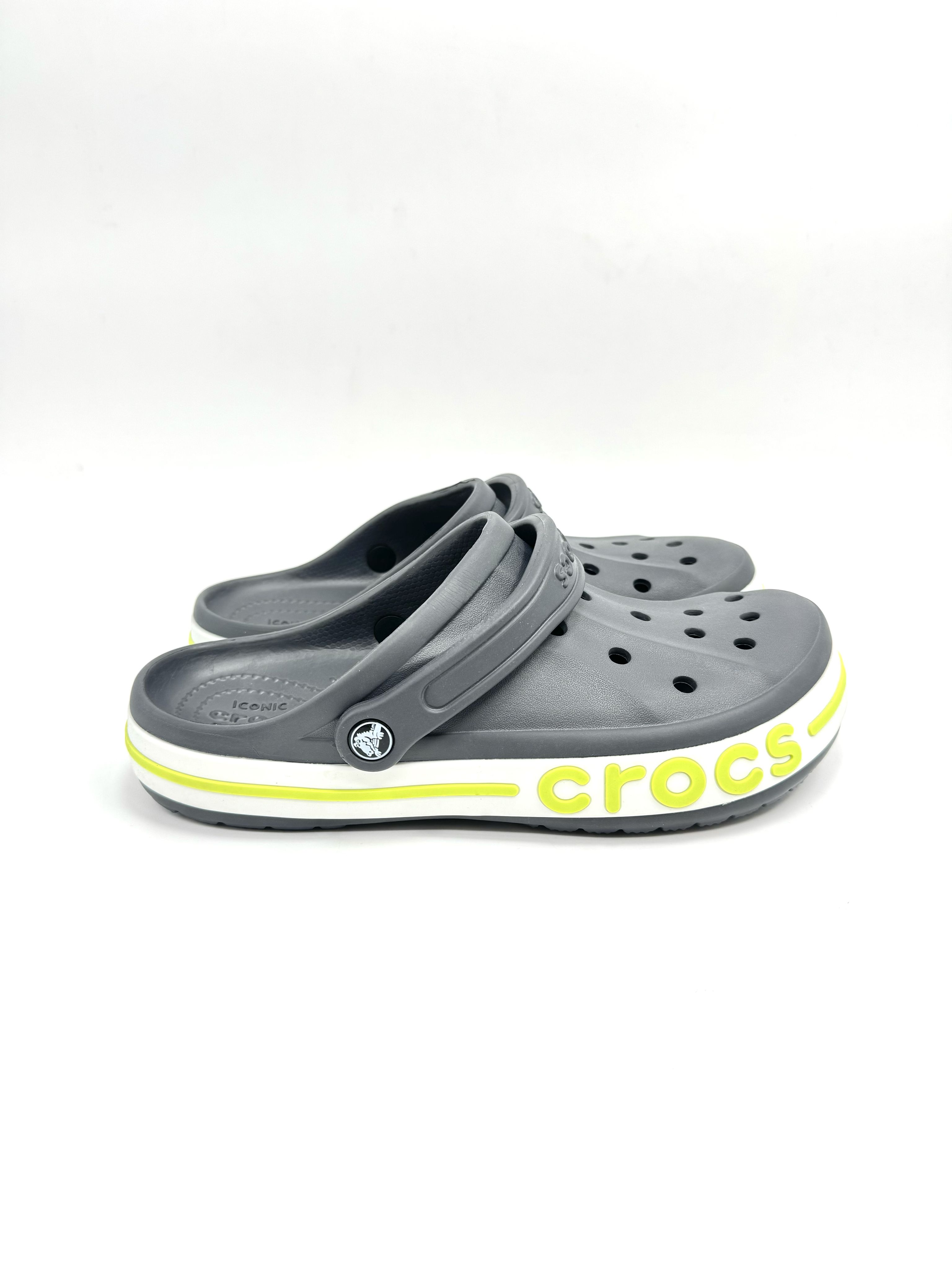 

Сабо мужские Crocs Sarah Clog серые 42 EU, Серый, Sarah Clog