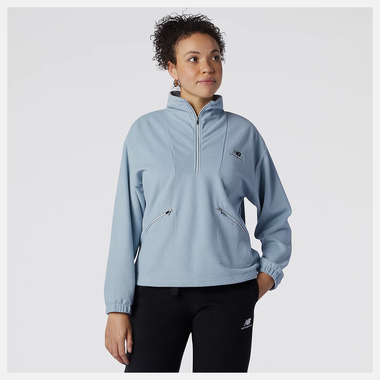 

Толстовка женская New Balance Athletics Winterized Quarter Zipper серая XS, Серый, Athletics Winterized Quarter Zipper