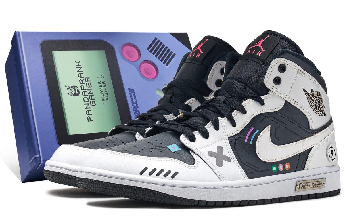 

Кеды унисекс Jordan Air Jordan 1 Mid серые 44.5 EU, Серый, Air Jordan 1 Mid