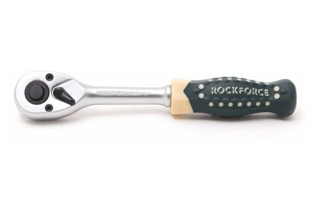 фото Реверсивная усиленная трещотка с резиновой ручкой 1/4 rockforce rf-80222a