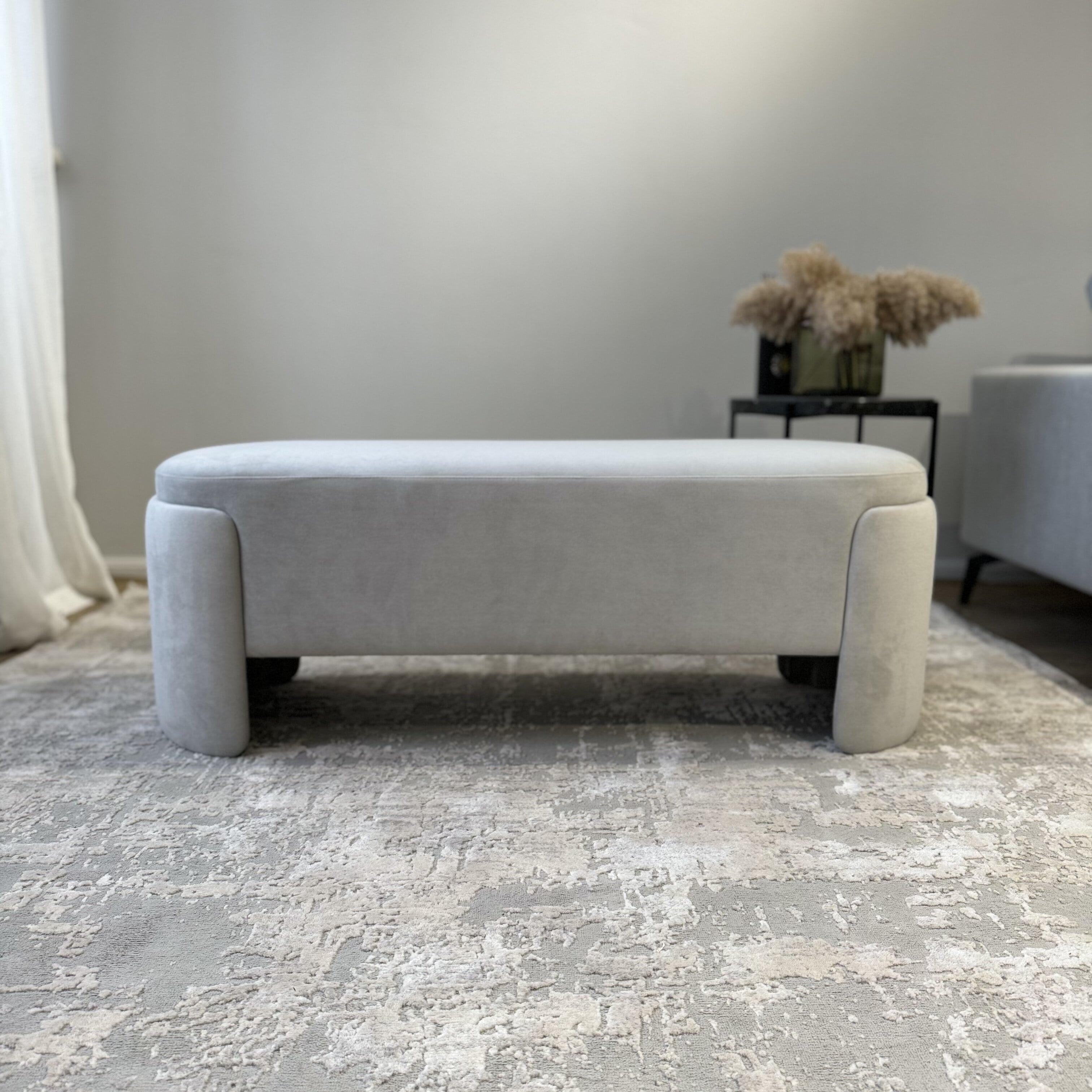 Банкетка Mebel Made в сером велюре 118x38x42