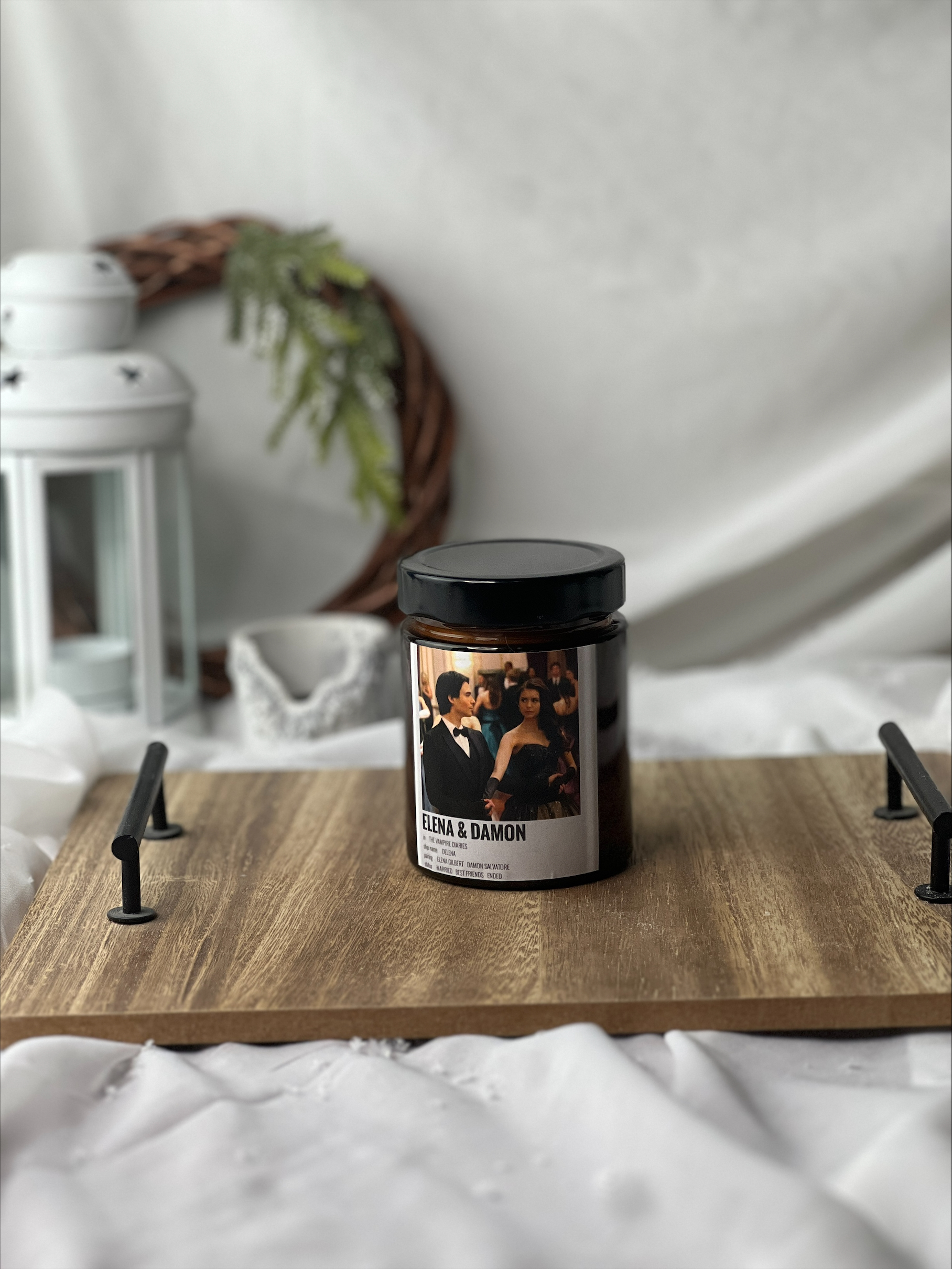 Свеча Atmos_candle_72 с сериалом Дневники вампира