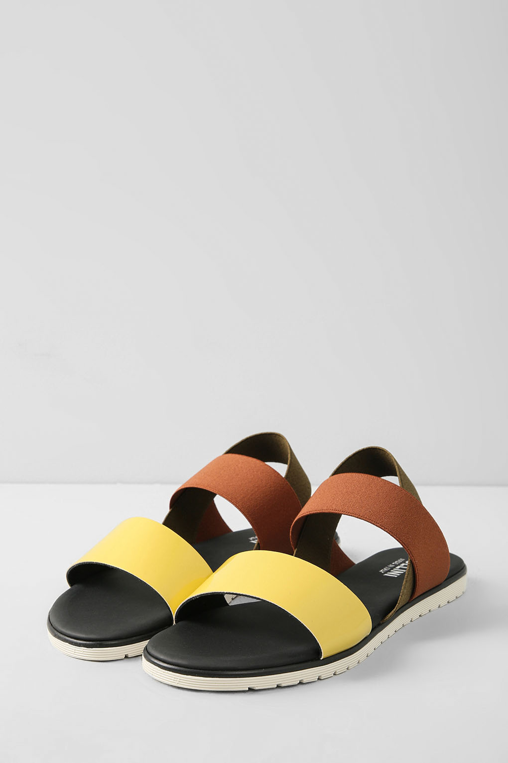 

Сандалии женские Pollini SA16051G1ETPB разноцветные 36 RU, SA16051G1ETPB