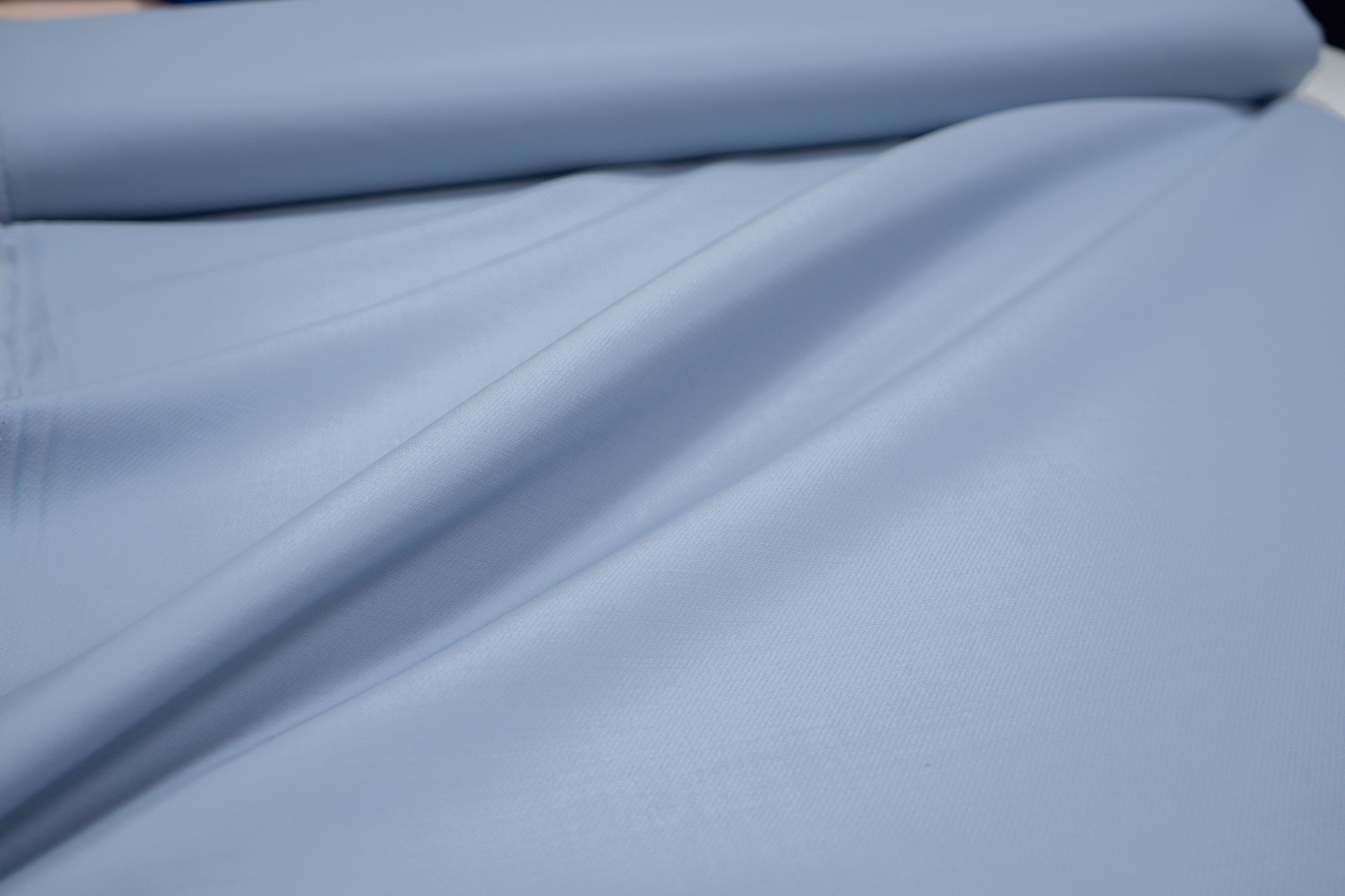 

Ткань UNOFABRIC TL945128 Костюмная голубая шерсть с вискозой 100x147 см, Голубой