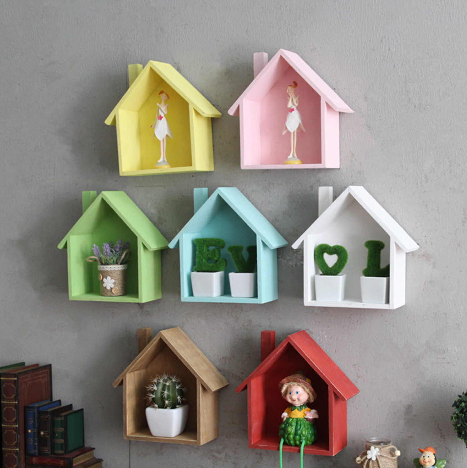 Полки деревянные домики разноцветные / Набор подвесныx домиков из дерева 7 шт