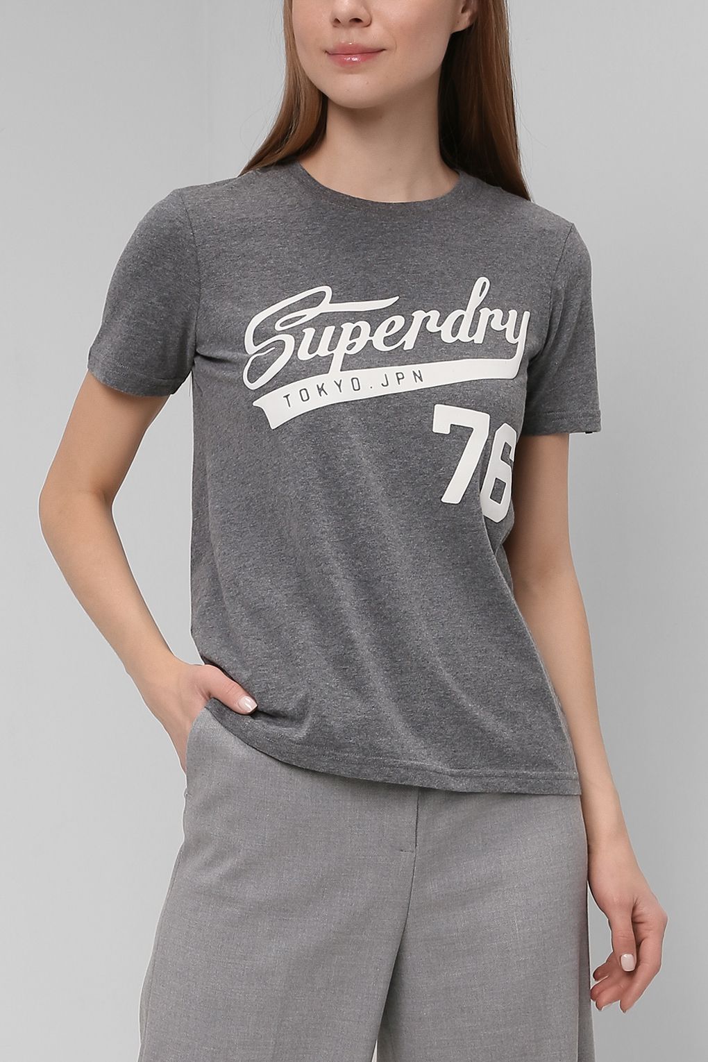 фото Футболка женская superdry w1010421a серая 14